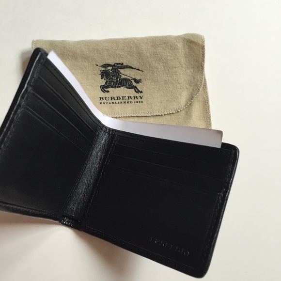 ✖️SOLD✖️ Men's Black Charcoal Check Wallet NWT - Picture 2 of 8